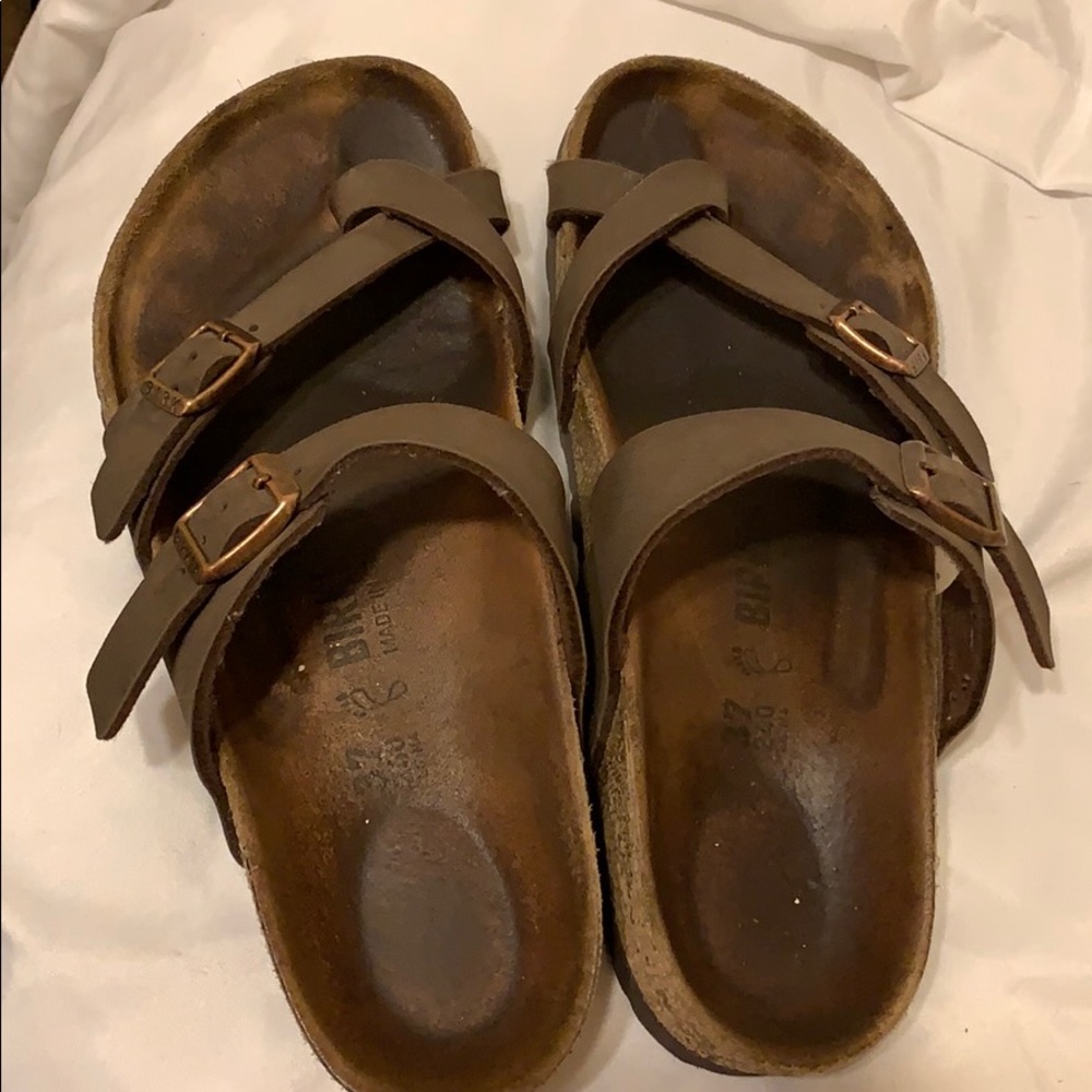 Brown Birkenstock’s